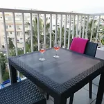 Seabreeze Apartment